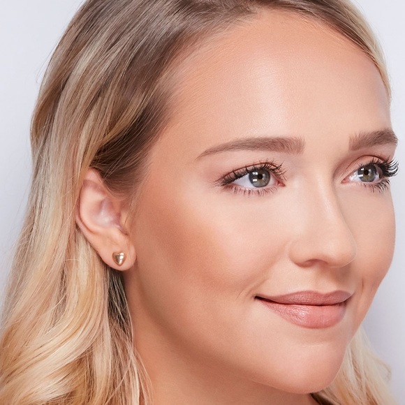 Too Faced Chocolate Soleil Matte Bronzer - Picture 12 of 14